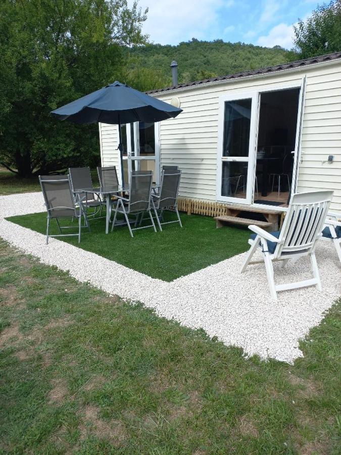 Les Chalets Salineens Salies-du-Salat Exterior foto